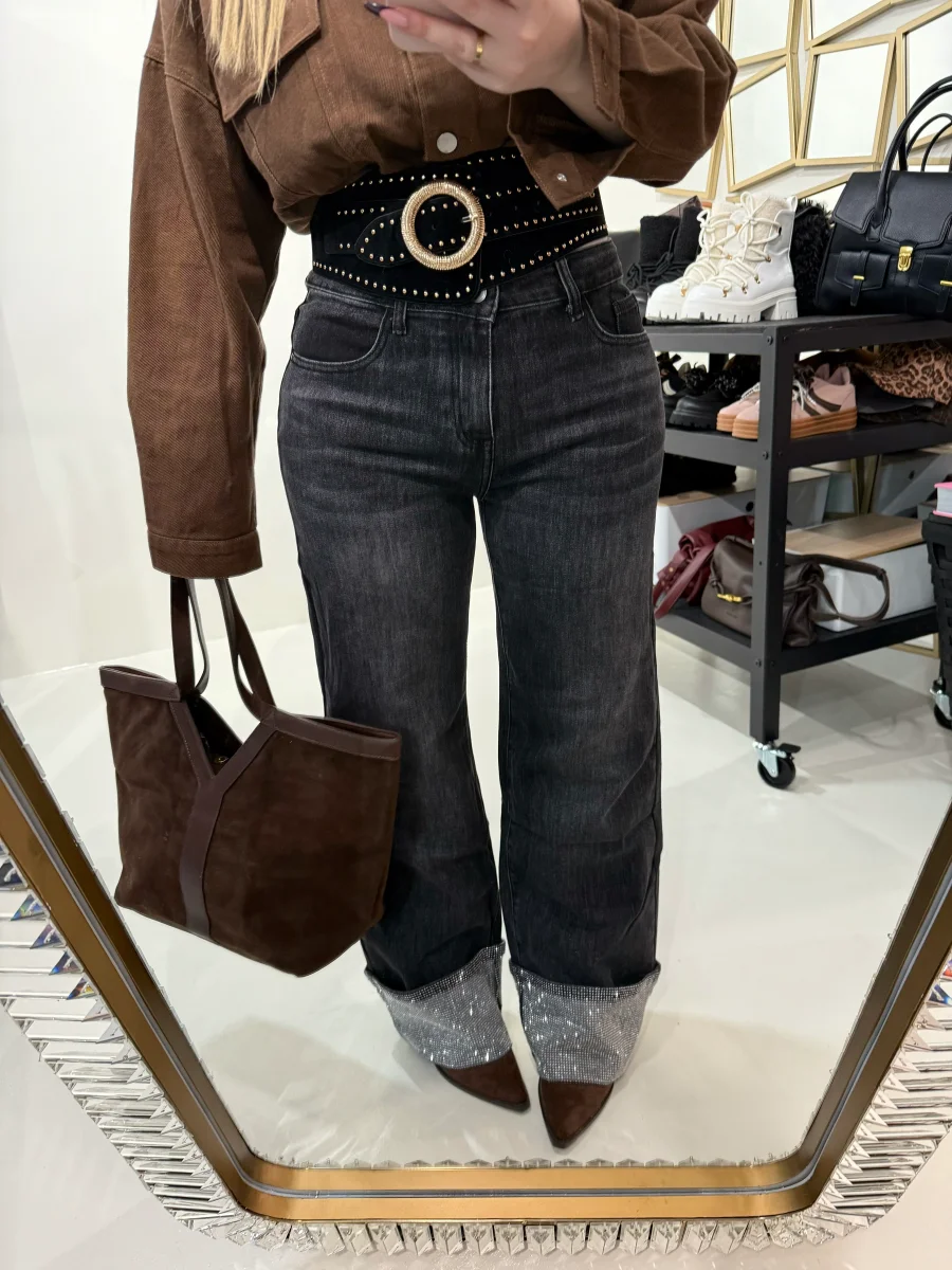 Jeans con risvolto e strass