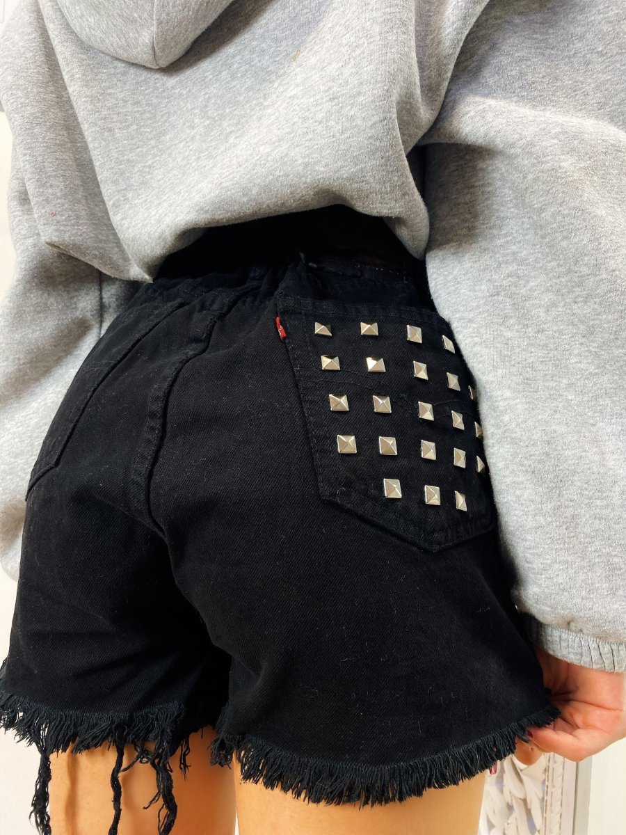 Short Levi’s Vintage nero con borchie - immagine 6